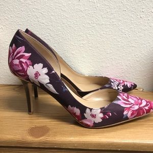 WHBM White House Black Market Floral Heel